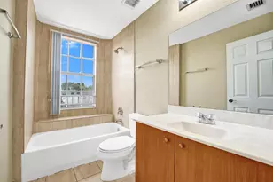 2725 NE 8th Ave, Wilton Manors, FL 33334 - Photo 38
