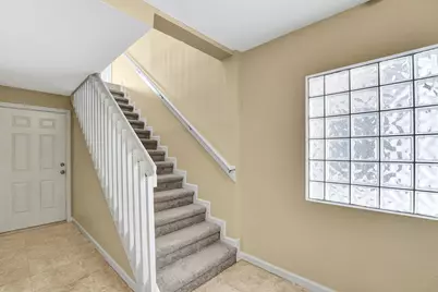 2725 NE 8th Avenue #104, Wilton Manors, FL 33334 - Photo 2