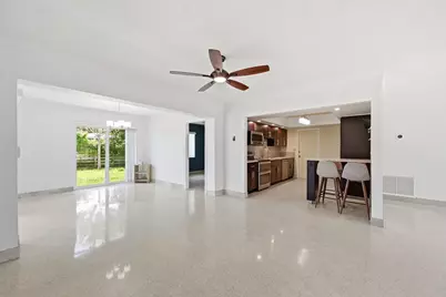 200 NE 28th Terrace, Boca Raton, FL 33431 - Photo 10