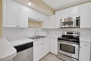 8230 Severn Dr, Boca Raton, FL 33433 - Photo 2