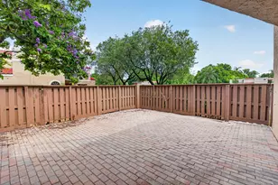 8230 Severn Dr, Boca Raton, FL 33433 - Photo 6