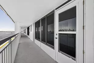 100 Shore Ct, North Palm Beach, FL 33408 - Photo 2