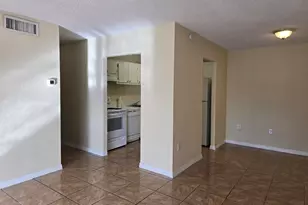 411 Executive Center Dr, West Palm Beach, FL 33401 - Photo 6