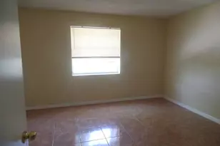 411 Executive Center Dr, West Palm Beach, FL 33401 - Photo 10