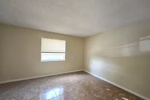 411 Executive Center Dr, West Palm Beach, FL 33401 - Photo 10