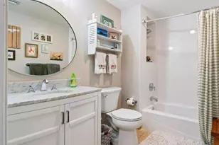 1931 NE 2nd St, Deerfield Beach, FL 33441 - Photo 6