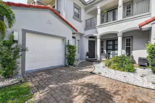 700 Cresta Cir, West Palm Beach, FL 33413 - Photo 4
