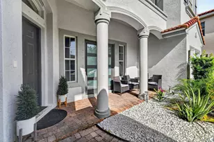 700 Cresta Cir, West Palm Beach, FL 33413 - Photo 6