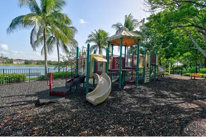 700 Cresta Circle, West Palm Beach, FL 33413 - Photo 74