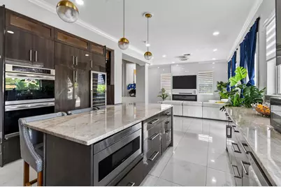 700 Cresta Circle, West Palm Beach, FL 33413 - Photo 22