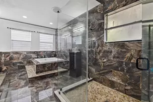 700 Cresta Cir, West Palm Beach, FL 33413 - Photo 38