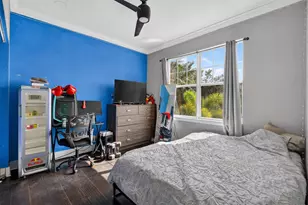 700 Cresta Cir, West Palm Beach, FL 33413 - Photo 52