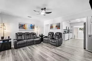 512 36th St, West Palm Beach, FL 33407 - Photo 4