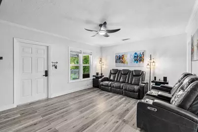 512 36th Street, West Palm Beach, FL 33407 - Photo 6