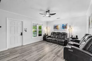 512 36th St, West Palm Beach, FL 33407 - Photo 6
