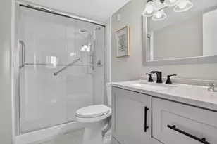 9923 S Hollybrook Lake Dr, Pembroke Pines, FL 33025 - Photo 18