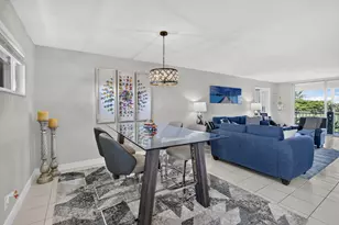 9923 S Hollybrook Lake Dr, Pembroke Pines, FL 33025 - Photo 6