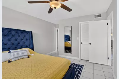 9923 S Hollybrook Lake Drive #305, Pembroke Pines, FL 33025 - Photo 16
