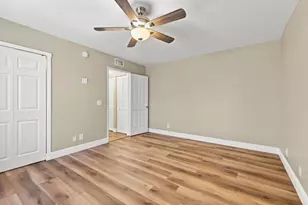 1601 Balfour Point Dr, West Palm Beach, FL 33411 - Photo 14
