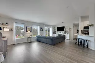 572 SW Bacon Terrace, Port Saint Lucie, FL 34953 - Photo 10