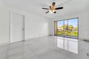 460 NW 20th St, Boca Raton, FL 33431 - Photo 14
