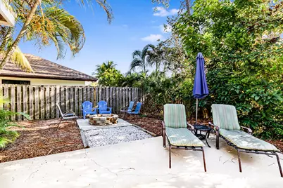 912 Blueberry Drive, Wellington, FL 33414 - Photo 20