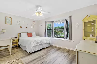912 Blueberry Drive, Wellington, FL 33414 - Photo 14