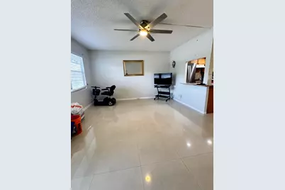 1036 Harwood D, Deerfield Beach, FL 33442 - Photo 4