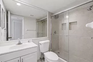 2322 S Cypress Bend Dr, Pompano Beach, FL 33069 - Photo 10