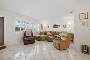 350 Horizons E, Boynton Beach, FL 33435 - Photo 8