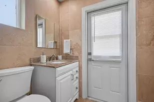 4431 NE 28th Ave, Lighthouse Point, FL 33064 - Photo 18