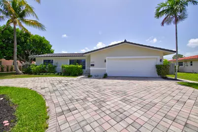 4431 NE 28th Avenue, Lighthouse Point, FL 33064 - Photo 1