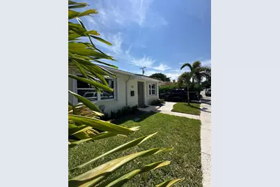 300 Central Drive, West Palm Beach, FL 33405 - Photo 14