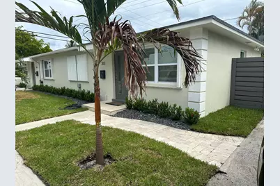 300 Central Drive, West Palm Beach, FL 33405 - Photo 1
