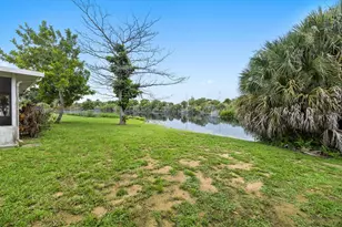 2550 SE Hemsing St, Port Saint Lucie, FL 34984 - Photo 34