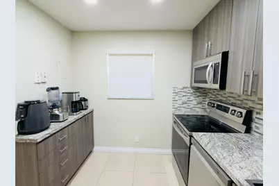 5545 N Lakewood Circle N #425, Margate, FL 33063 - Photo 6