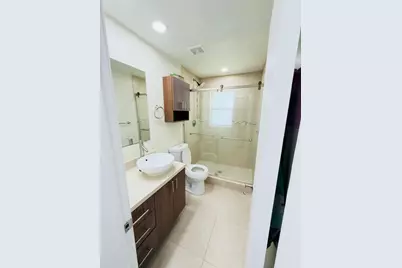 5545 N Lakewood Circle N #425, Margate, FL 33063 - Photo 8