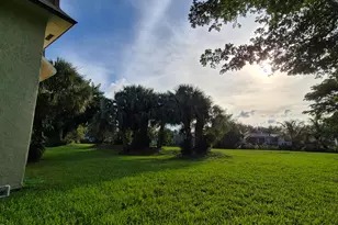 5545 N Lakewood Circle N, Margate, FL 33063 - Photo 24