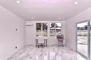 696 Arlington Dr, West Palm Beach, FL 33415 - Photo 22