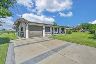 220 Riomar Dr, Port Saint Lucie, FL 34952 - Photo 6