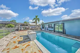 220 Riomar Dr, Port Saint Lucie, FL 34952 - Photo 4