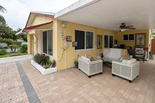 200 NW 12th Ct, Pompano Beach, FL 33060 - Photo 4