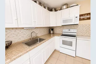 200 NW 12th Court, Pompano Beach, FL 33060 - Photo 12