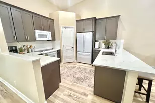 10619 SW Cam Run, Port Saint Lucie, FL 34987 - Photo 6