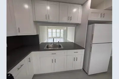 1300 NE 191st Street #A305, Miami, FL 33179 - Photo 10