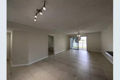 5011 Wiles Road #208, Coconut Creek, FL 33073 - Photo 4