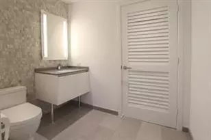 88 SW 7th St, Miami, FL 33130 - Photo 24