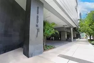 88 SW 7th St, Miami, FL 33130 - Photo 36