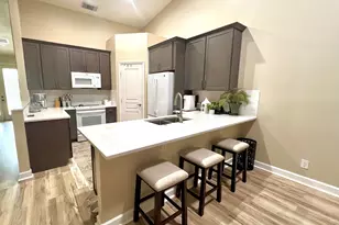 10619 SW Cam Run, Port Saint Lucie, FL 34987 - Photo 4