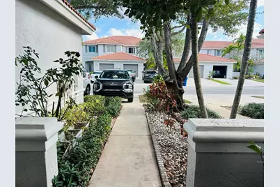 8023 Big Pine Way, Riviera Beach, FL 33407 - Photo 10